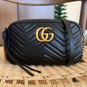 🖤GUCCI GG Marmont mini camera bag